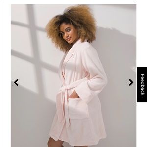Soma embraceable plush pink porcelain robe S/M